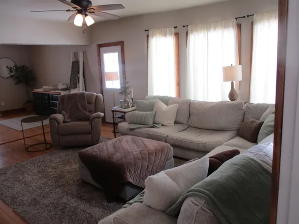 $639,900 | E10056 County C, North Freedom, WI 53951