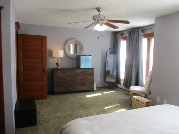 $639,900 | E10056 County C, North Freedom, WI 53951