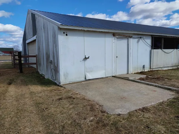 $639,900 | E10056 County C, North Freedom, WI 53951