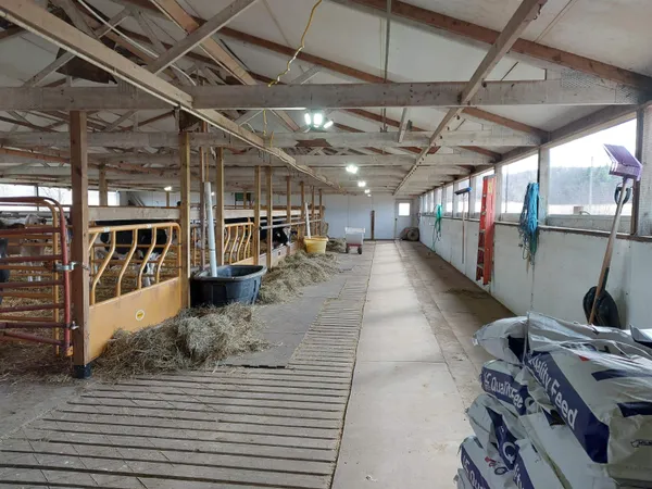 $639,900 | E10056 County C, North Freedom, WI 53951