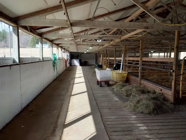 $639,900 | E10056 County C, North Freedom, WI 53951