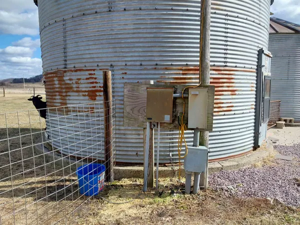 $639,900 | E10056 County C, North Freedom, WI 53951