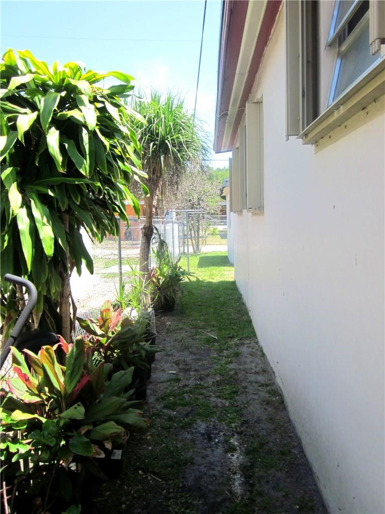 2222 McClellan Street Hollywood, FL 33020 - Photo 13 of 16 Photo 13