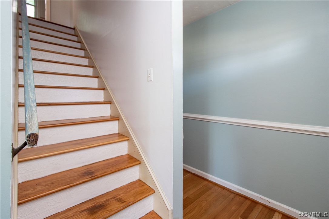 1305 Covington Road Colonial Heights, VA 23834 - Photo 21 of 34 a view of entryway