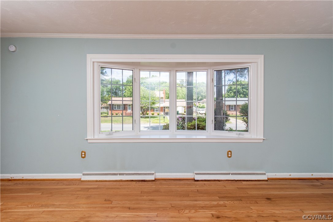 1305 Covington Road Colonial Heights, VA 23834 - Photo 6 of 34 a view of a room and window