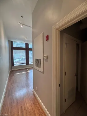 $1,250 | 220 East Market Street, Unit 206, Greensboro, NC 27401