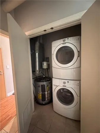 $1,250 | 220 East Market Street, Unit 206, Greensboro, NC 27401