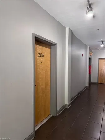 $1,250 | 220 East Market Street, Unit 206, Greensboro, NC 27401