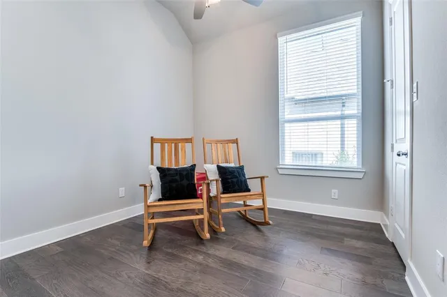 $485,500 | 425 Lost Crk Trail, Waxahachie, TX 75165