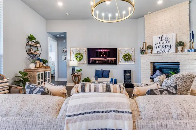 $485,500 | 425 Lost Crk Trail, Waxahachie, TX 75165