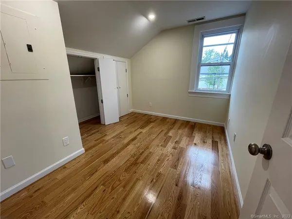 $3,300 | 510 West Main Street, Stamford, CT 06902