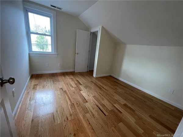 $3,300 | 510 West Main Street, Stamford, CT 06902