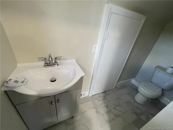 $3,300 | 510 West Main Street, Stamford, CT 06902