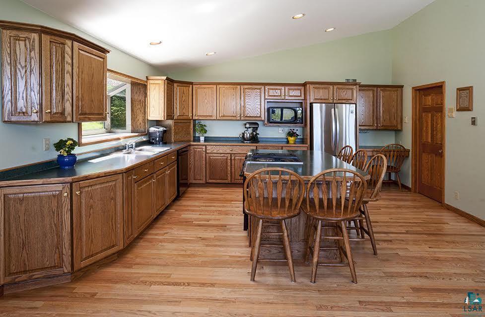 2721 Jean Duluth Road Duluth, MN 55803 - Photo 12 of 24