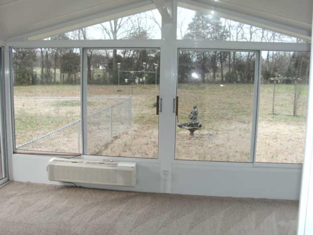 1791 Old Rome Pike Lebanon, TN 37087 - Photo 10 of 15 Sunroom w/seperate heating and cooling unit.