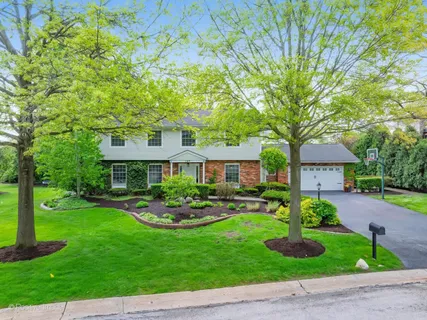$1,099,000 | 138 Surrey Lane, Burr Ridge, IL 60527