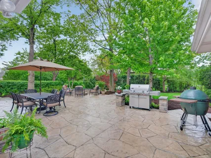 $1,099,000 | 138 Surrey Lane, Burr Ridge, IL 60527