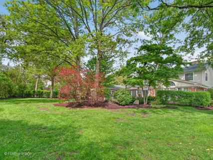 $1,099,000 | 138 Surrey Lane, Burr Ridge, IL 60527