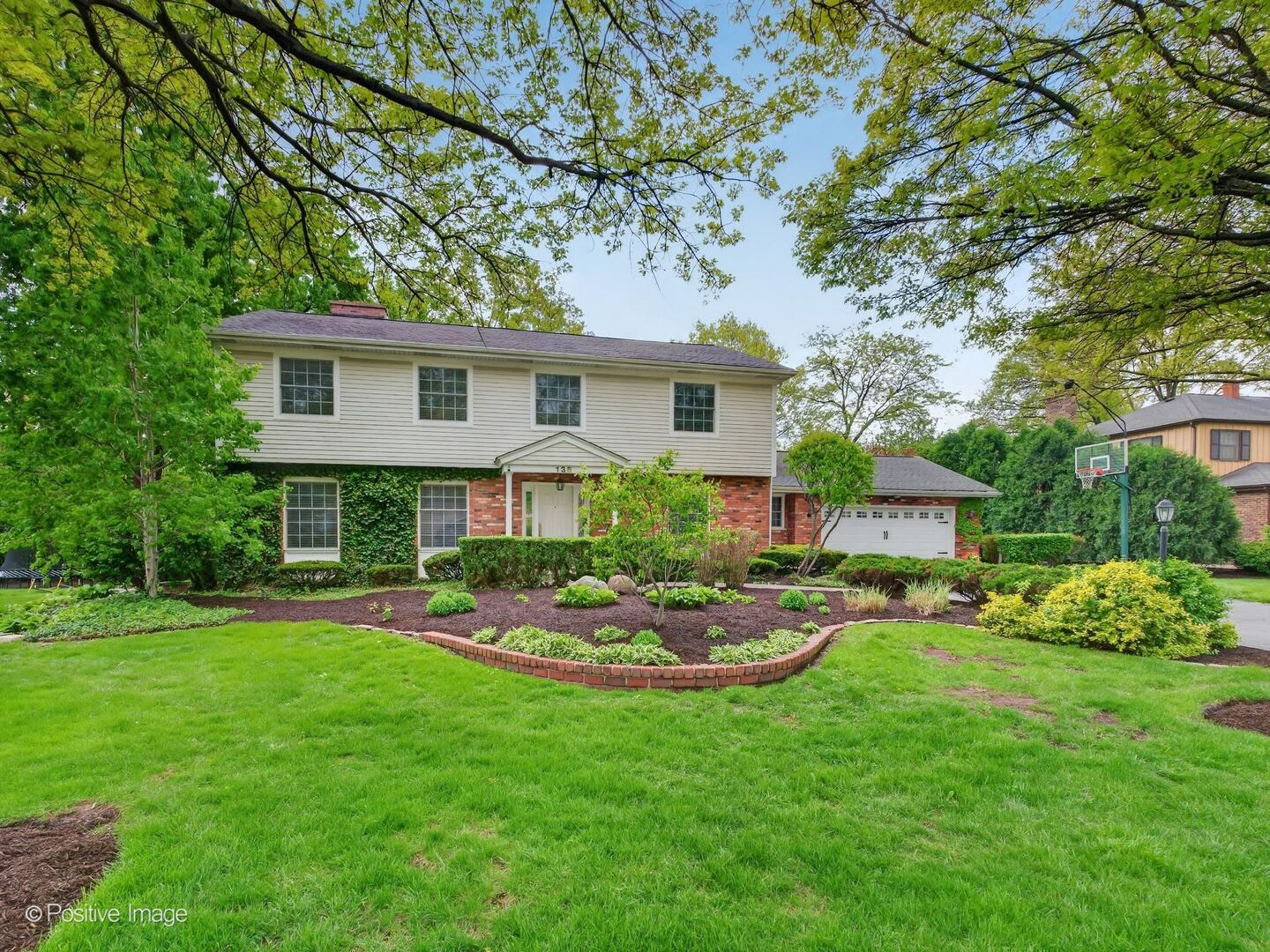 138 Surrey Lane Burr Ridge, IL 60527 - Photo 5 of 37