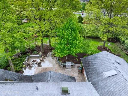 $1,099,000 | 138 Surrey Lane, Burr Ridge, IL 60527