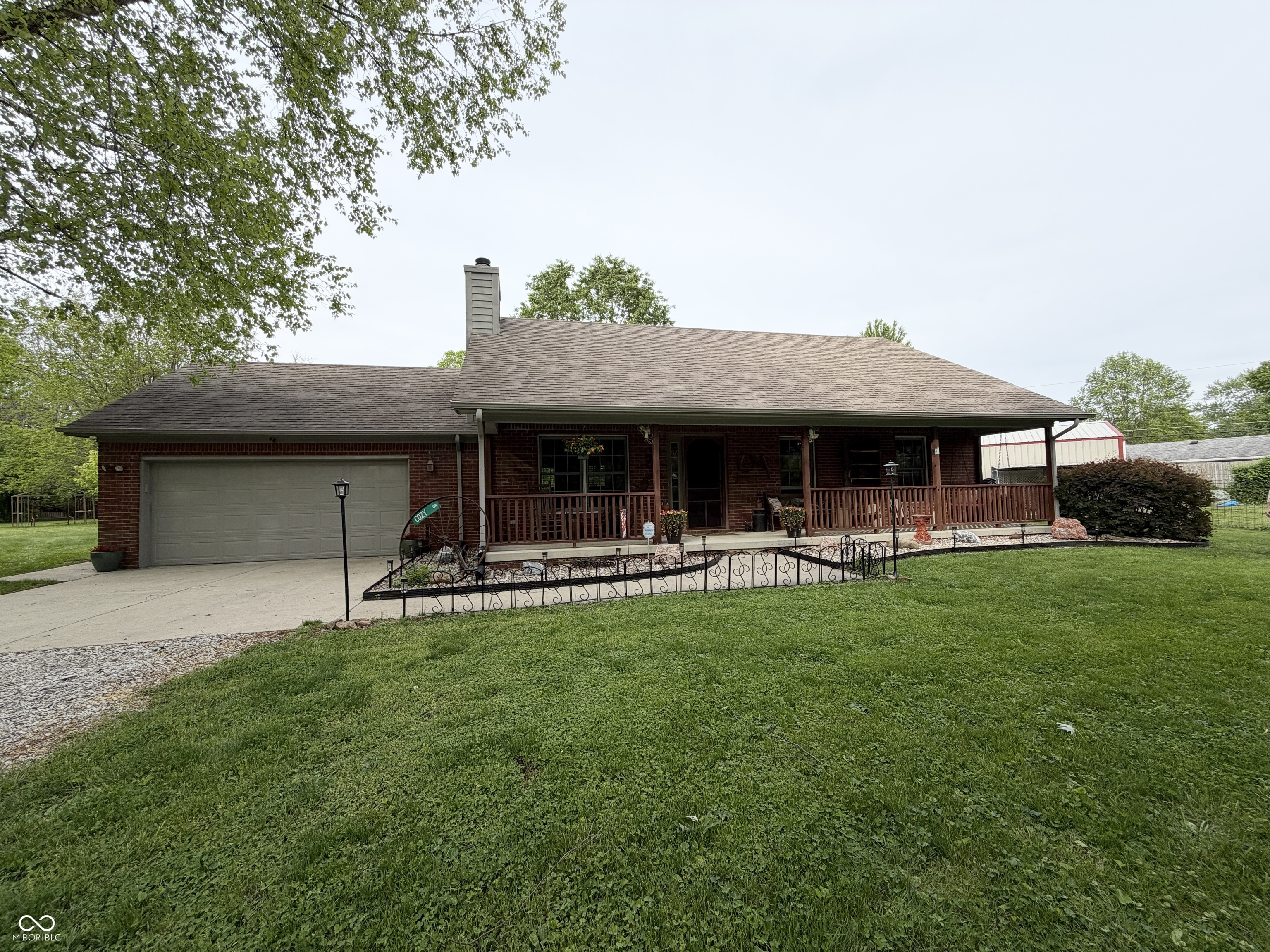 9236 Crawfordsville Road Indianapolis, IN 46234 - Photo 3 of 81