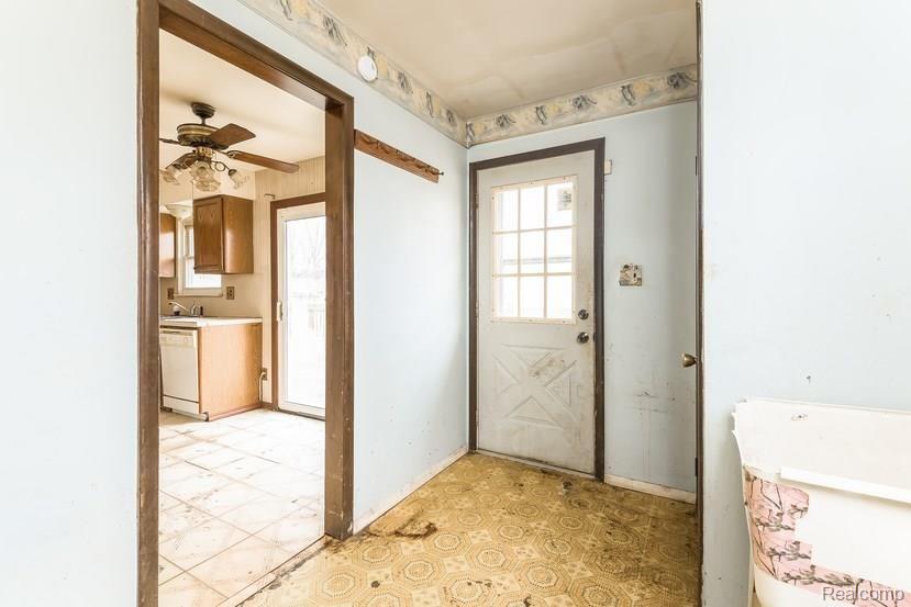 399 Kent Street Carleton, MI 48117 - Photo 23 of 24