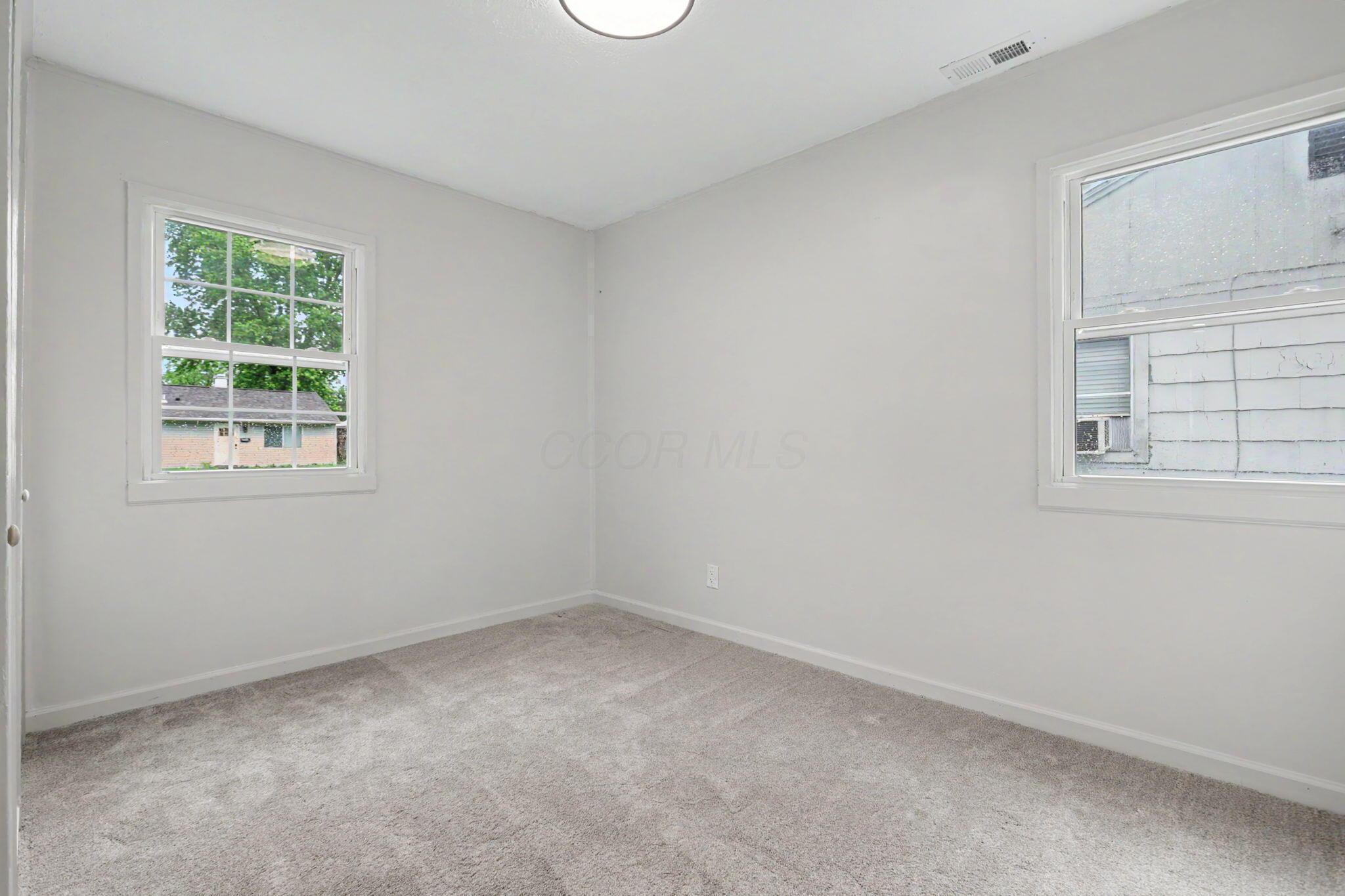 4517 St Rita Lane Columbus, OH 43213 - Photo 16 of 26