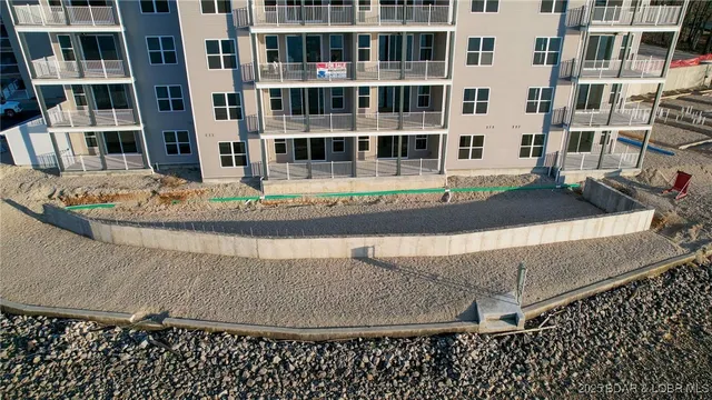 $419,000 | 290 Plaza Bch Drive, Unit 3C, Camdenton, MO 65020