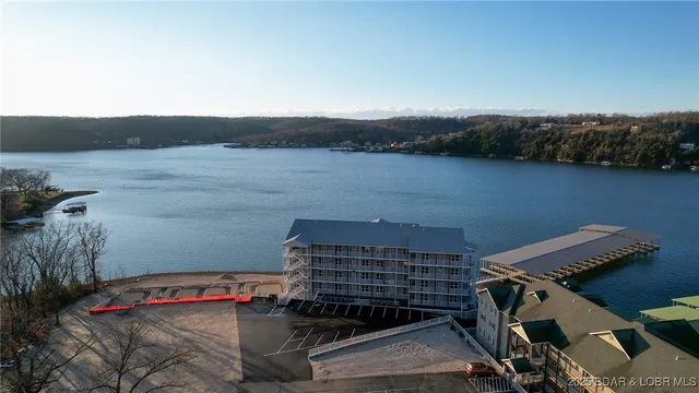 $419,000 | 290 Plaza Bch Drive, Unit 3C, Camdenton, MO 65020