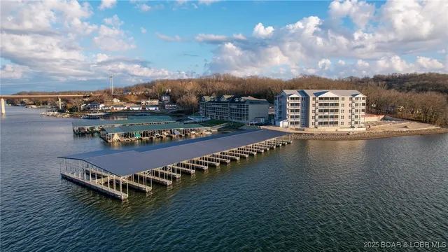 $419,000 | 290 Plaza Bch Drive, Unit 3C, Camdenton, MO 65020