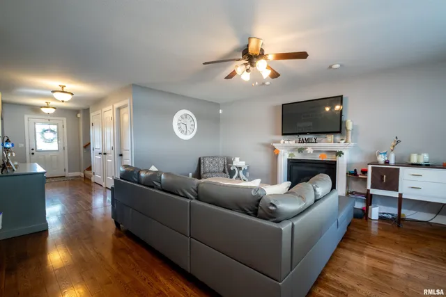 $485,000 | 610 Westminster Drive, Washington, IL 61571