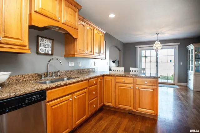 $485,000 | 610 Westminster Drive, Washington, IL 61571