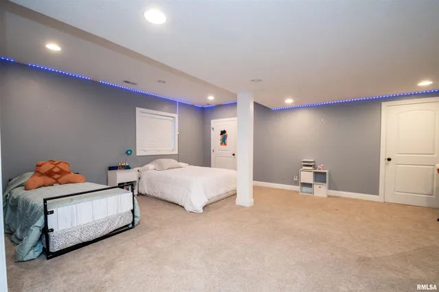 $485,000 | 610 Westminster Drive, Washington, IL 61571