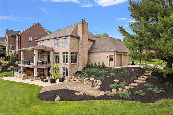 $1,250,000 | 212 Chesapeake Drive, Gibsonia, PA 15044