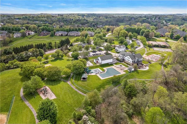 $1,250,000 | 212 Chesapeake Drive, Gibsonia, PA 15044