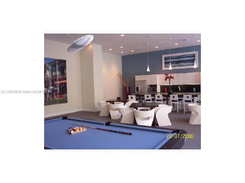 2775 Northeast 187th Street, Unit 527 Aventura, FL 33180 - Photo 15 of 18 Exterior Front