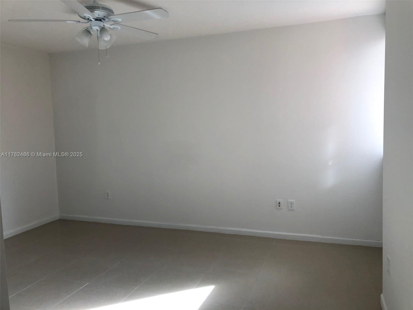 2775 Northeast 187th Street, Unit 527 Aventura, FL 33180 - Photo 9 of 18