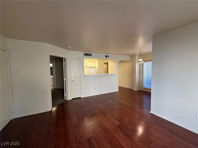 $1,295 | 8101 West Flamingo Road, Unit 1128, Las Vegas, NV 89147