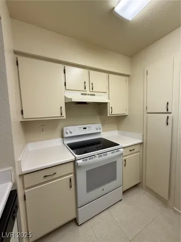 $1,295 | 8101 West Flamingo Road, Unit 1128, Las Vegas, NV 89147