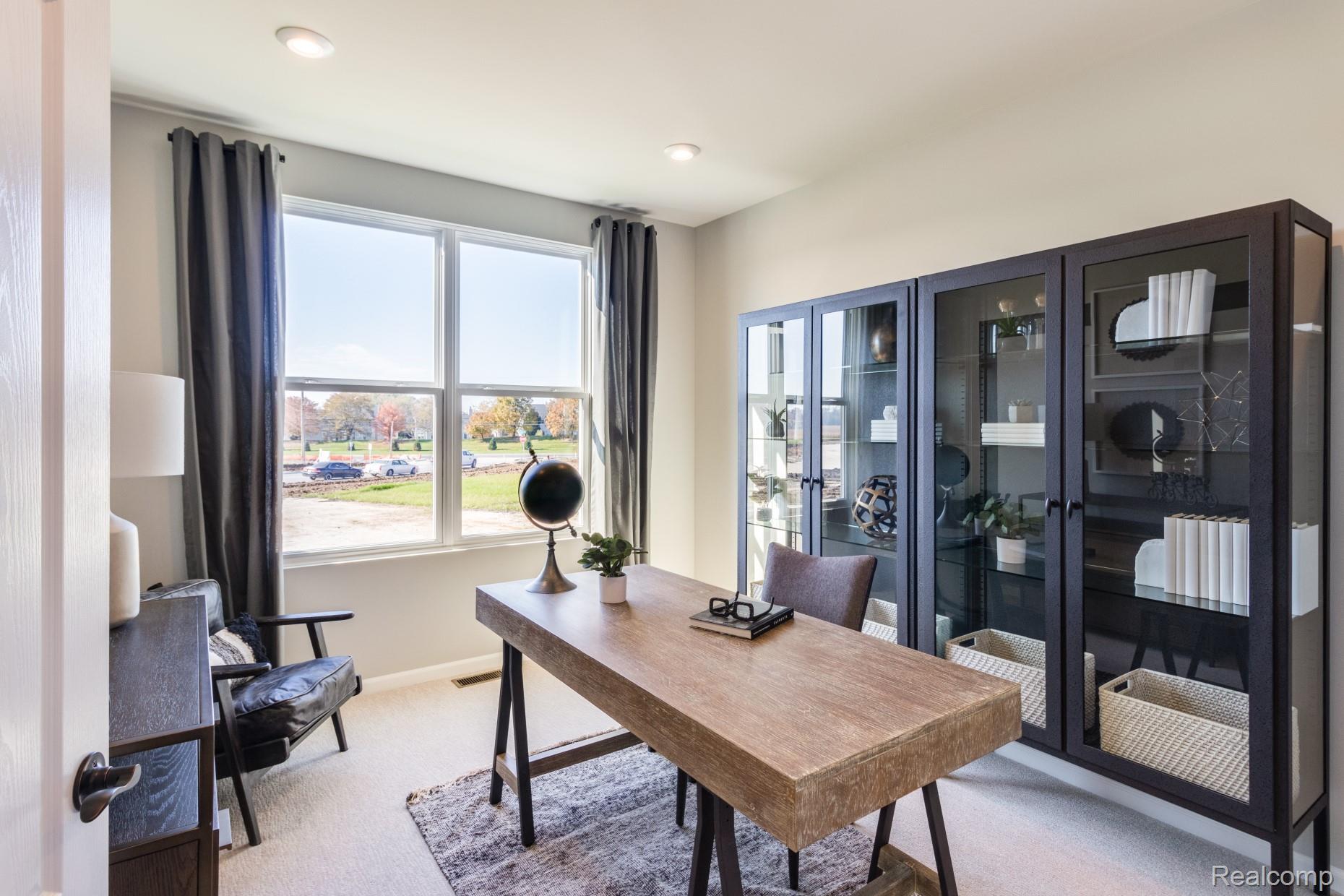 3065 Wyvern Road Lake Orion, MI 48359 - Photo 4 of 15 Flex Room