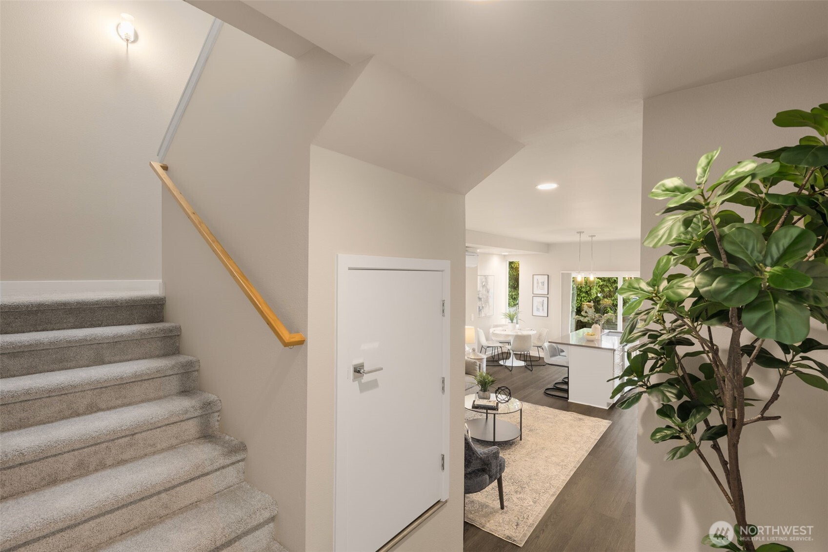3928 South Findlay Street Seattle, WA 98118 - Photo 8 of 29