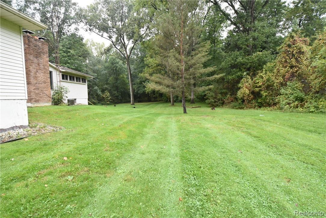 8160 Washburn Road Goodrich, MI 48438 - Photo 3 of 35 DSC_7025.JPG