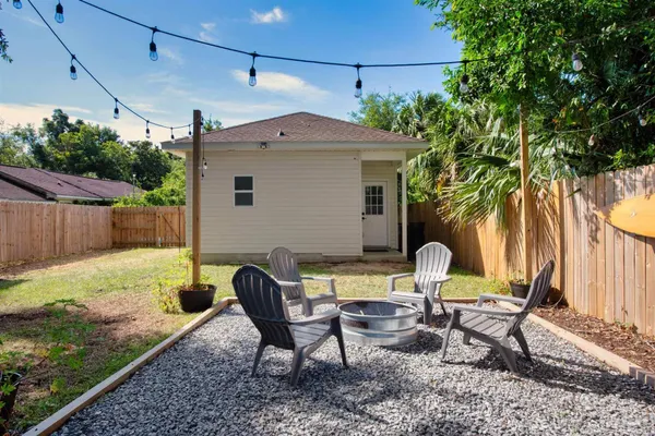 $2,100 | 208 East Yonge Street, Pensacola, FL 32503