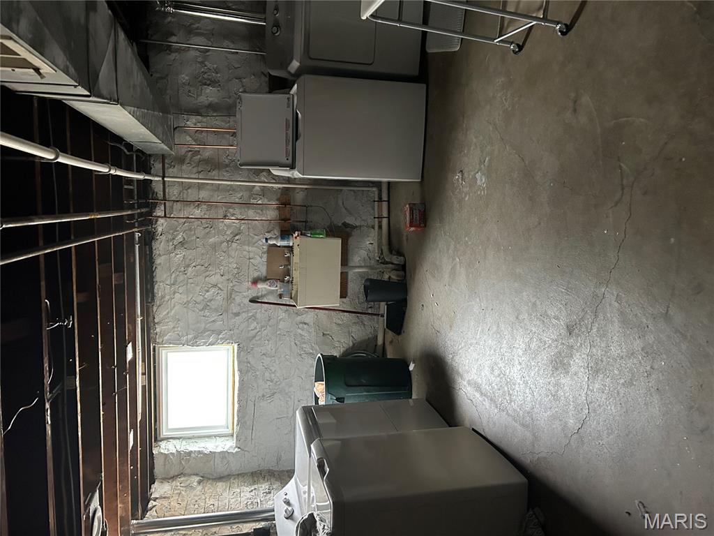 440 South Hanley Road, Unit 2 Clayton, MO 63105 - Photo 18 of 29