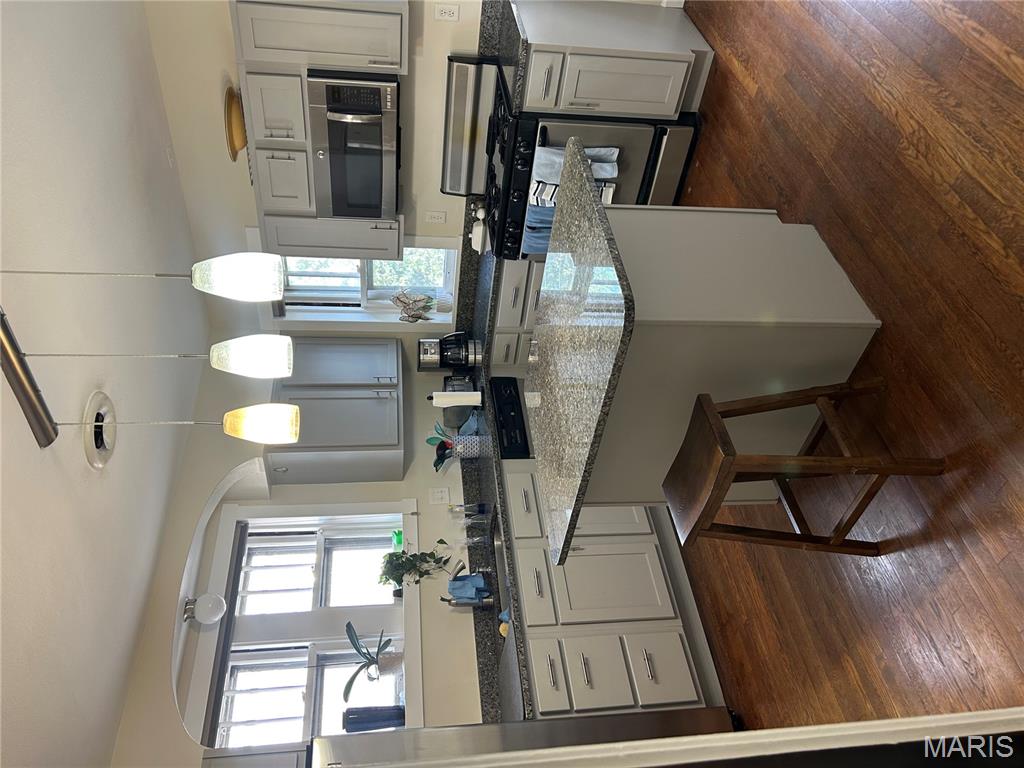 440 South Hanley Road, Unit 2 Clayton, MO 63105 - Photo 10 of 29