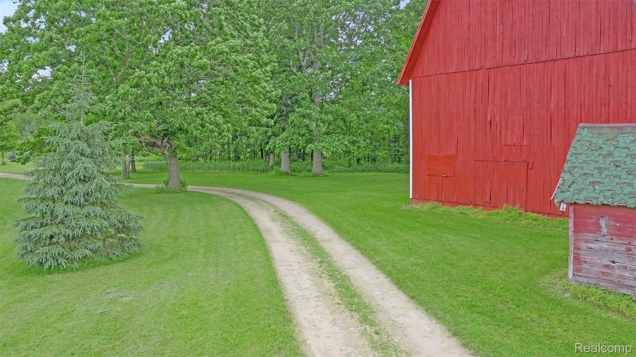 2160 Gannon Road Howell, MI 48855 - Photo 57 of 67 DJI_0043.jpg