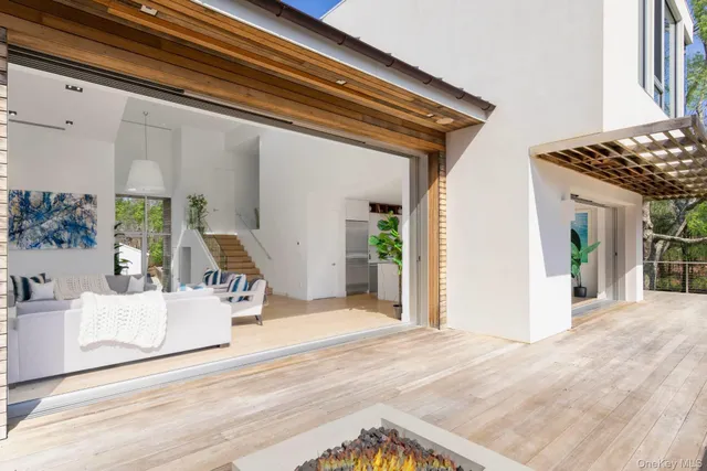 a view of a living room