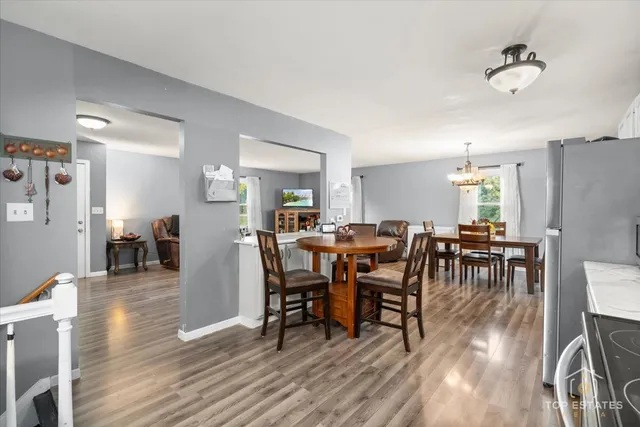 $439,900 | 48W201 Keslinger Road, Maple Park, IL 60151