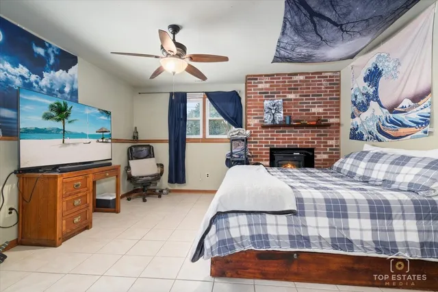 $439,900 | 48W201 Keslinger Road, Maple Park, IL 60151