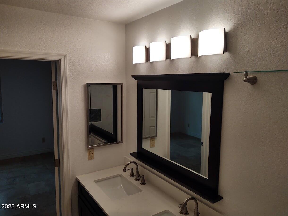 4114 East Jojoba Road Phoenix, AZ 85044 - Photo 11 of 15 IMG_20220114_121907839_HDR